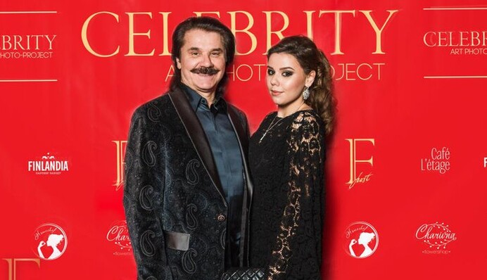 У известного украинского певца случился скандал из-за земли