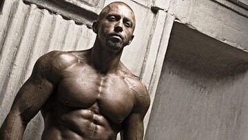 Серёга представил новый эротичный клип: опубликовано видео