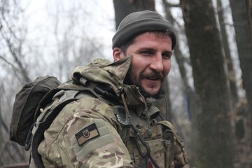 Режиссер известных реалити-шоу рассказал, как воюет в зоне АТО