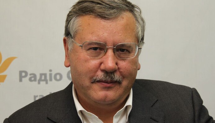 Известная украинская журналистка обвенчалась с экс-министром: опубликовано фото