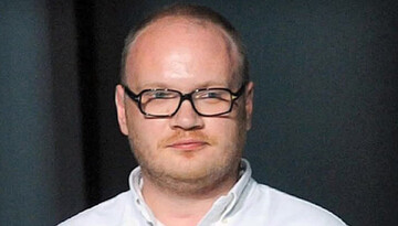 В сети смеются: крокодил Гена и Чебурашка по-своему поздравили с 8 Марта