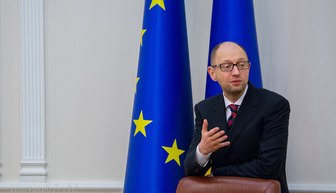 Яценюк позвонил Садовому и попросил его вернуться в коалицию