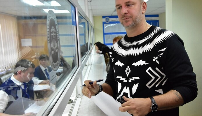 Украинская поп-звезда похвасталась своими миллионами: опубликованы фото и видео