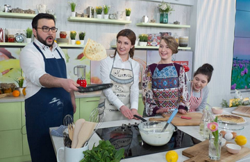 Первая леди Украины показала, как готовит блинчики: опубликовано видео