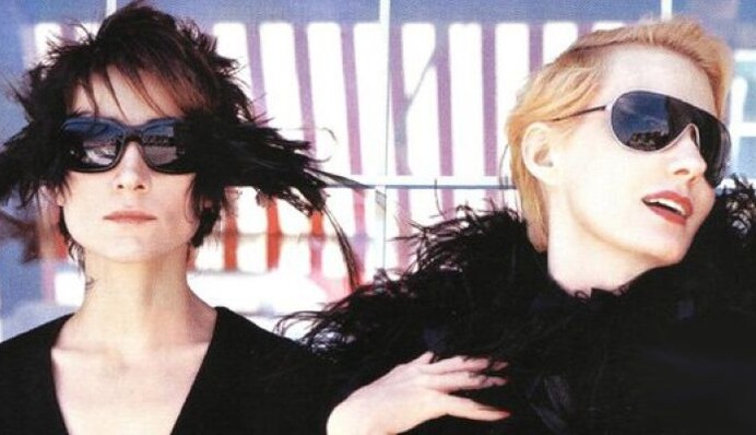 Скандал с флагом Украины: Рената Литвинова вступилась за Земфиру