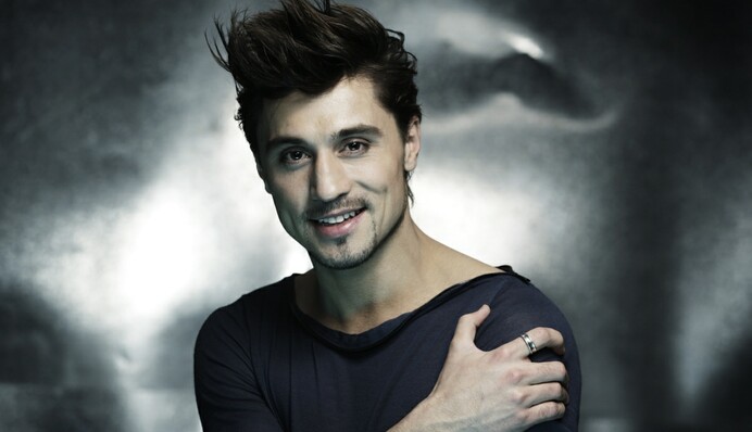 Поп-звезда подмерзла в российском поезде: опубликовано фото