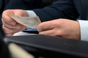 Где в Украине самые большие зарплаты: инфографика и тенденции