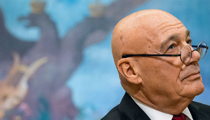 В сети высмеяли носки известного российского ведущего