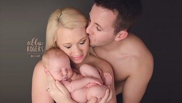 Сети взорвало забавное фото пары с младенцем