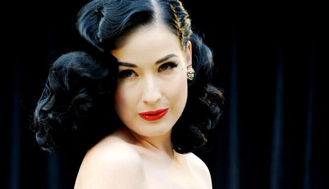 Знаменитая фотомодель объявила вышиванку своим любимым нарядом