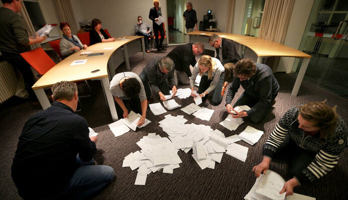 Кукиш в кармане: соцсети обсуждают провальный референдум в Нидерландах