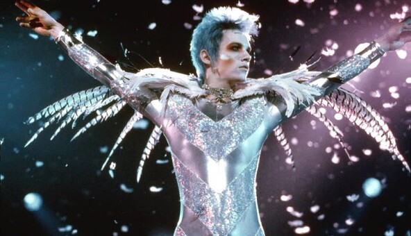 Появился посмертный клип Дэвида Боуи: опубликовано видео