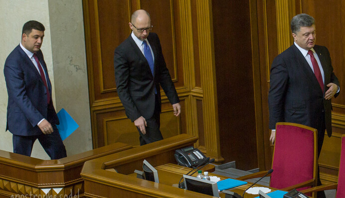Яценюк давит на Порошенко: у премьера захотели больше должностей в новом Кабмине