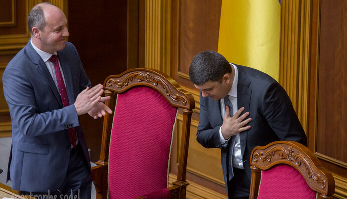 Безумие и беспомощность: как назначали Кабмин Гройсмана