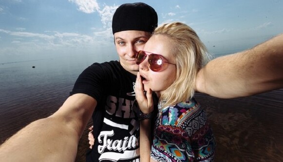 Перепевшая Кузьму Скрябина российская певица развелась с мужем