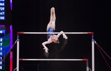 Появилось впечатляющее видео спасения юной гимнастки