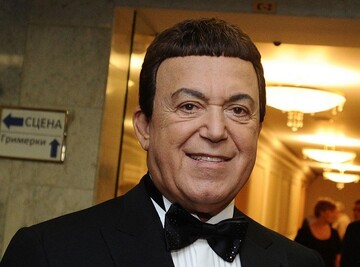 Путин наградил запрещенного в Украине певца