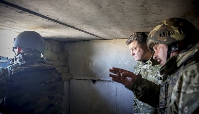 Два сценария для Донбасса: почему Порошенко отказался от мобилизации в Украине