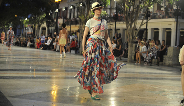 На Кубе впервые в истории состоялся показ Chanel: опубликованы видео