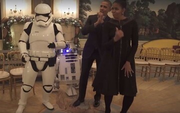 Обама вызвал восторг в сети своим танцем со штурмовиками: опубликовано видео