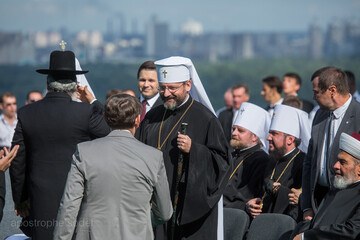 ​Церкви пока не готовы просить о повышении цены газа