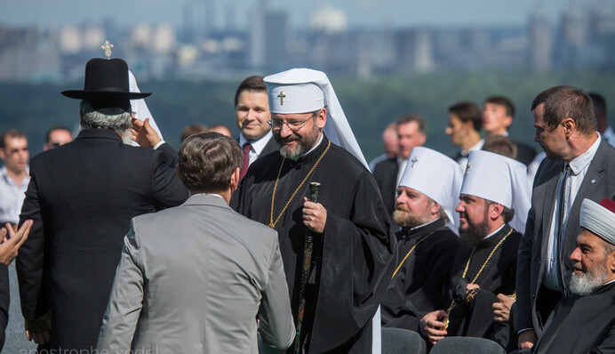 ​Церкви пока не готовы просить о повышении цены газа