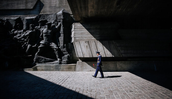 Хотя СССР победил во Второй мировой войне, именно он ее и начал, - соцсети обсуждают 9 мая