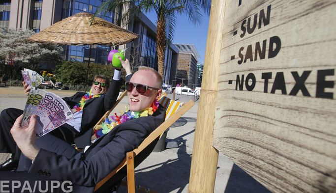 По уши в коррупции: соцсети обсуждают новый скандал с участием людей Порошенко