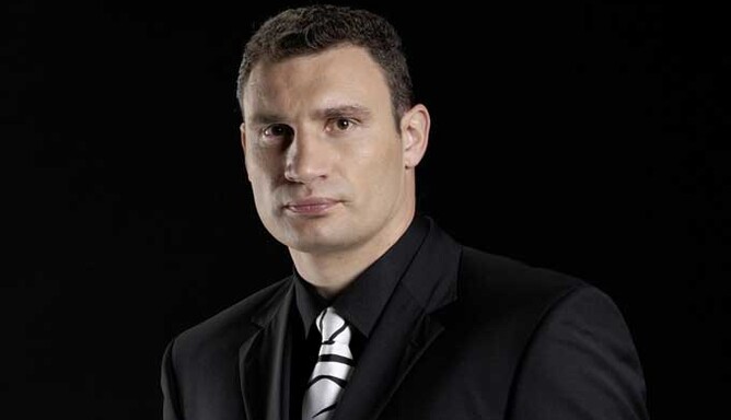 Кличко поймали на курении