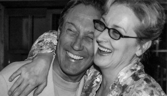 Соцсети взорвало фото объятий советской и голливудской кинозвезд