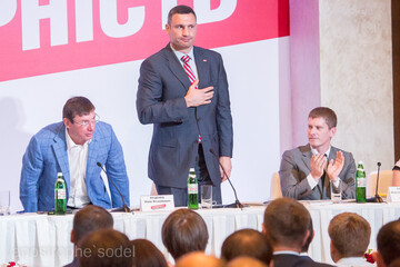 Кого назначить главой БПП вместо Кличко, посоветует Порошенко