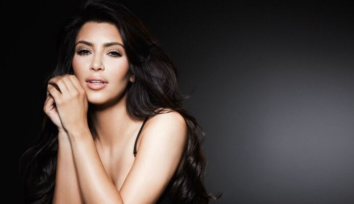 Всемирно известную любительницу откровенных селфи обвинили в атаке на ислам