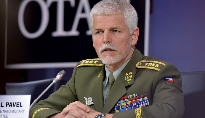 Поставки оружия в Украину могут лишь увеличить страдания людей, - представитель НАТО