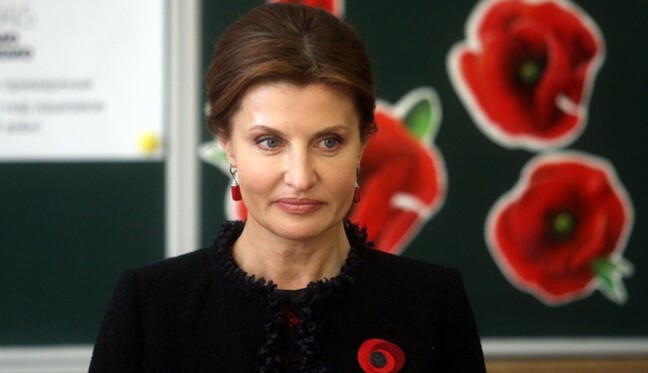 Жена Порошенко засветила свои часы: опубликовано фото