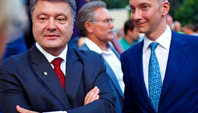 Порошенко с Ложкиным надели пижонские вышиванки: опубликовано фото