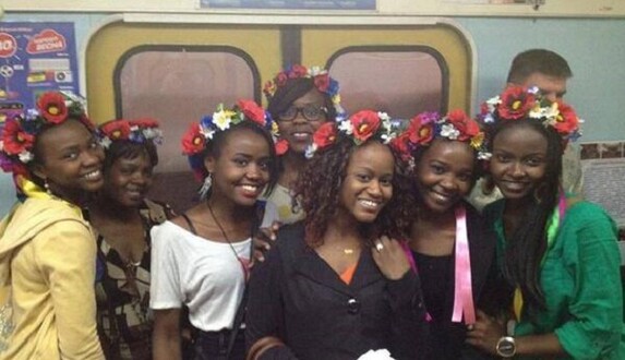 Соцсети взорвало фото из метро Харькова в День вышиванки