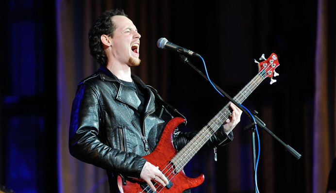 В ДНР могут болеть за 