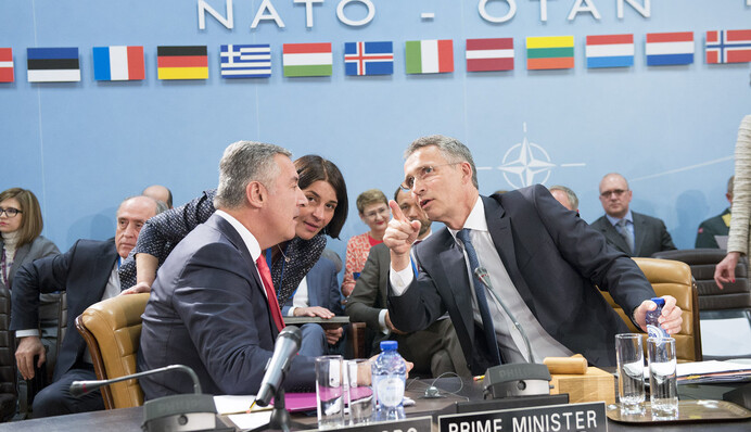 Если НАТО захочет принять Украину - Россия взбесится, а Захарова станцует танец с саблями