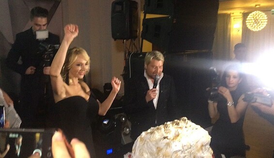 Появились яркие фото и видео с дня рождения дочери Аллы Пугачевой