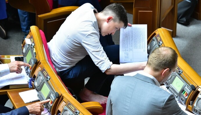 Савченко отличилась забавным поступком в Раде: опубликованы фото