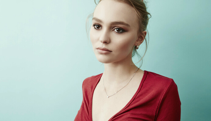 Скандал вокруг Джонни Деппа: за отца вступилась дочь