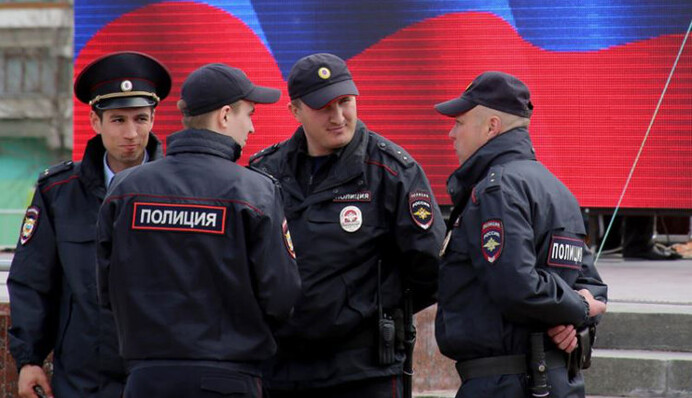 Крымские бандеровцы: соцсети смеются над разгоном митинга в Алуште
