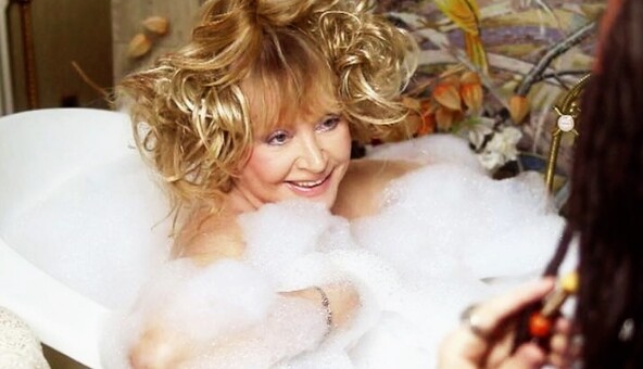 Алла Пугачева вызвала большой ажиотаж своим пикантным видео