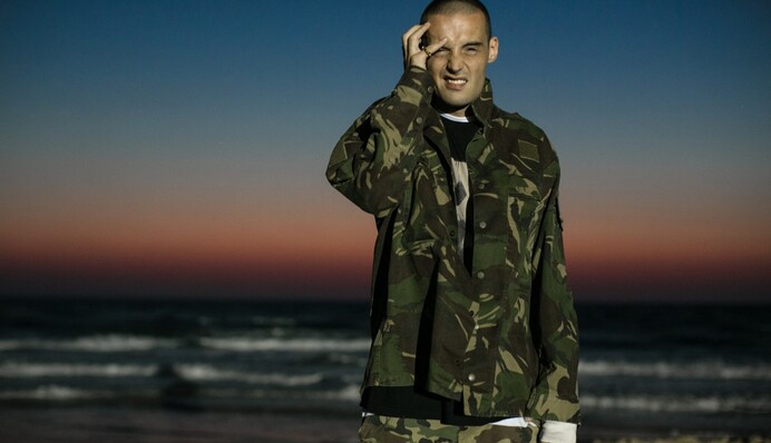 Известный российский рэпер попал в неприятную историю на отдыхе: опубликовано фото