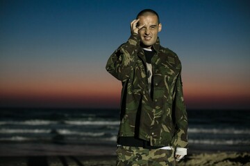 Известный российский рэпер попал в неприятную историю на отдыхе: опубликовано фото