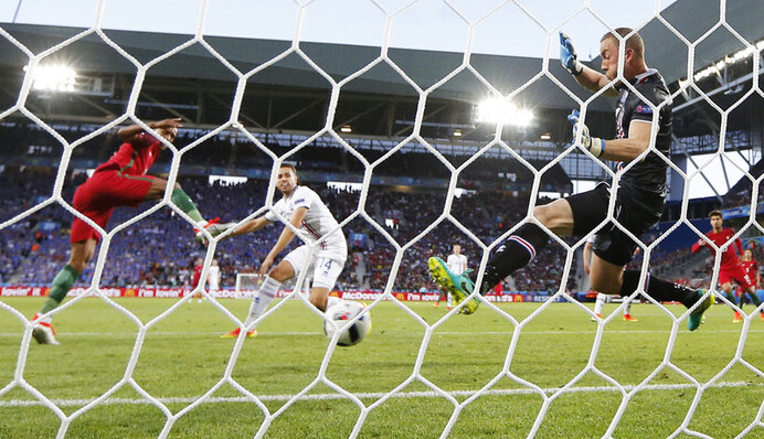 Португалія - Ісландія 1:1. Хроніка матчу Євро-2016, відео голів, онлайн