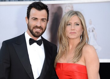 Потерявшую недавно мать звезду Голливуда заподозрили в беременности: опубликованы фото