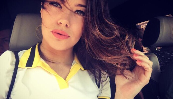 В сети ажиотаж вокруг откровенного наряда журналистки в Раде: опубликовано фото