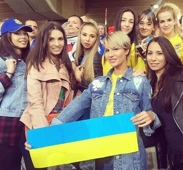 Журналисты рассказали, как отдыхают во Франции супруги футболистов сборной Украины