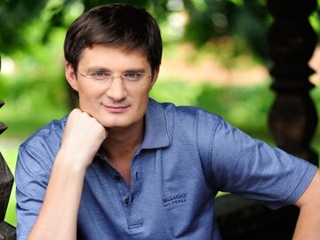 Известный продюсер показал, как стал байкером: опубликовано фото